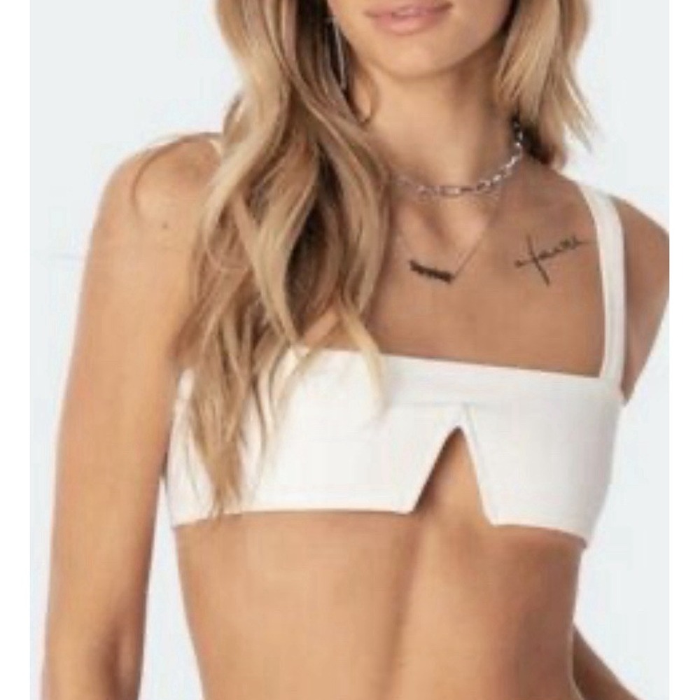 Edikted White Ribbed Square Neck V-Cutout Crop Top Small
